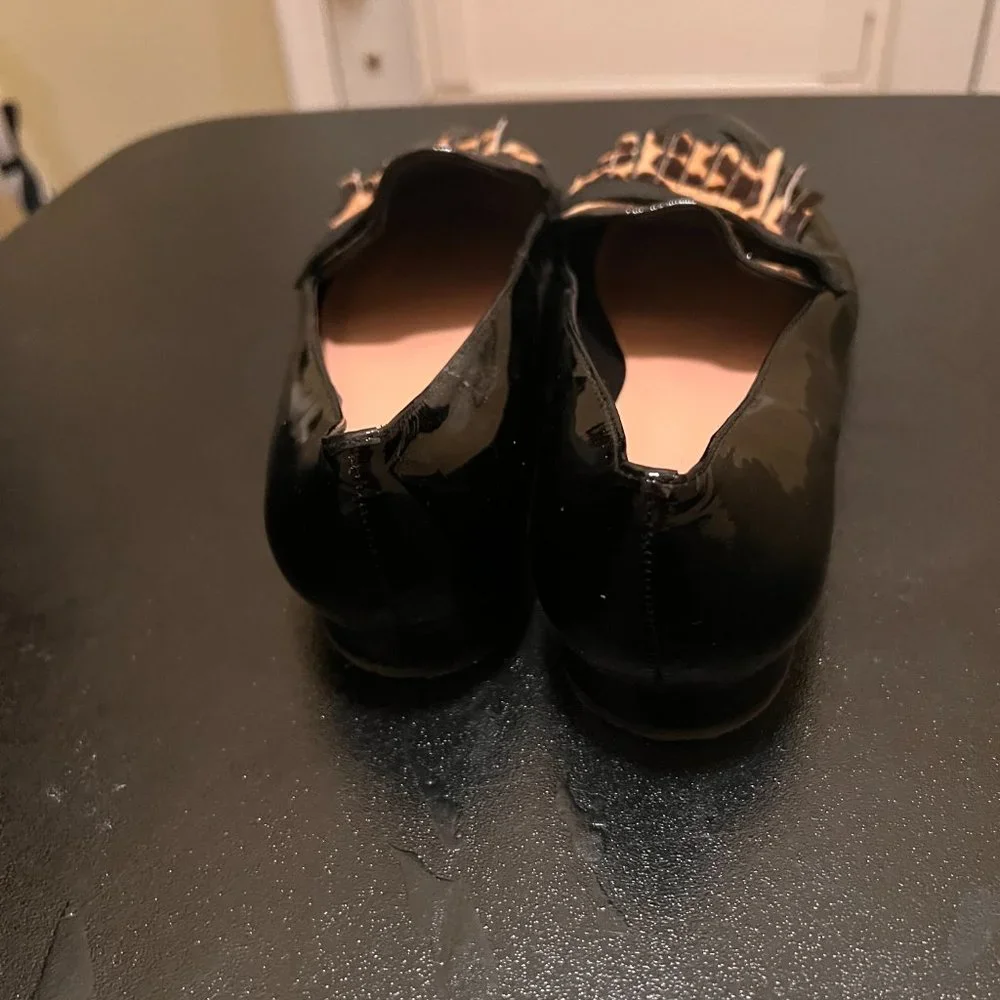 Kate Spade size 8.5  Cayle leopard print fringe patent leather flats